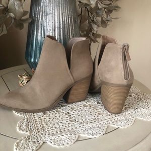 Torrid ankle v boots in taupe size 8.5w